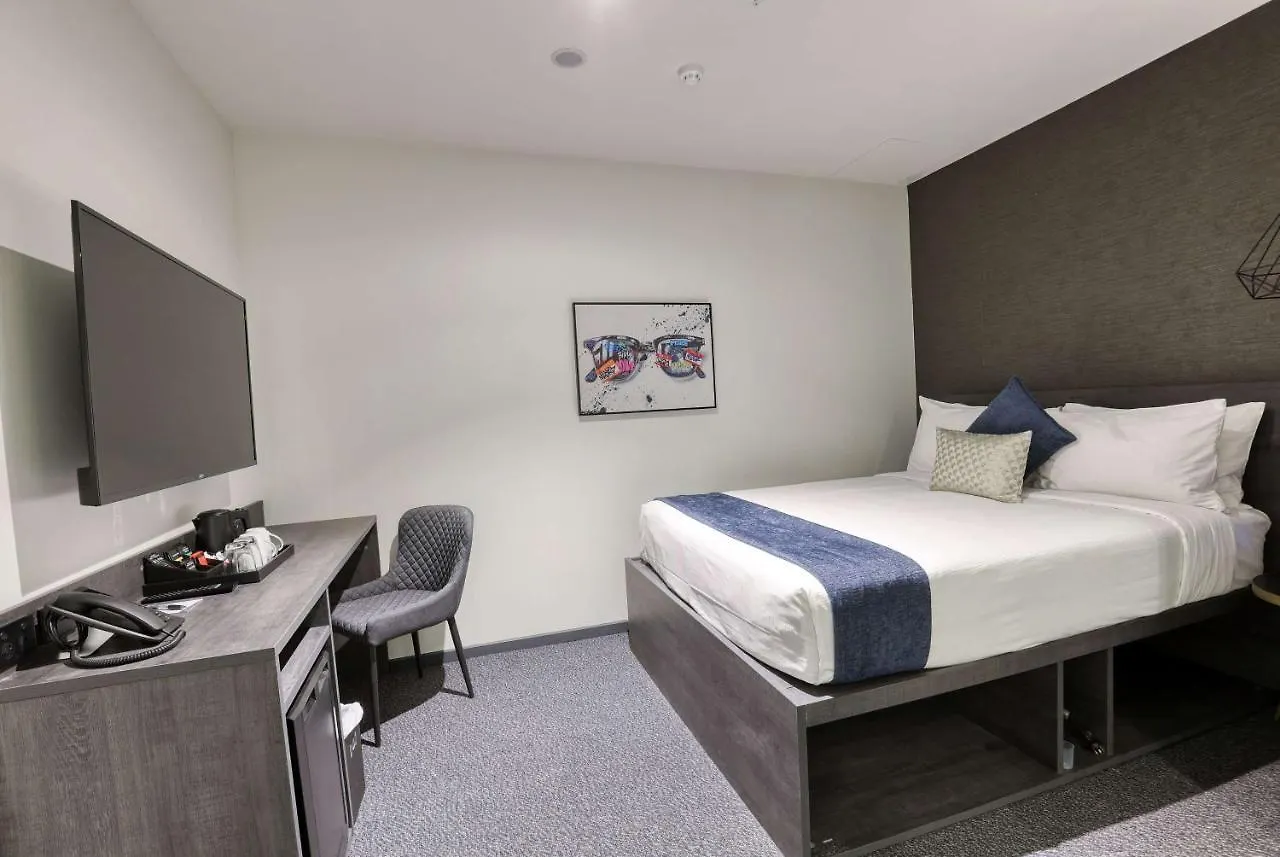Microtel By Wyndham Wellington Hotel