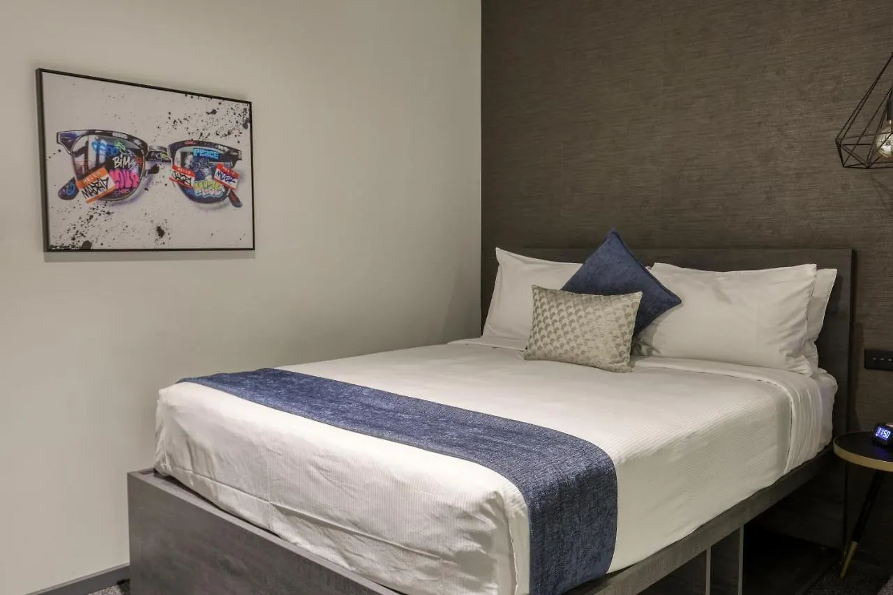 Hotel Microtel By Wyndham Wellington